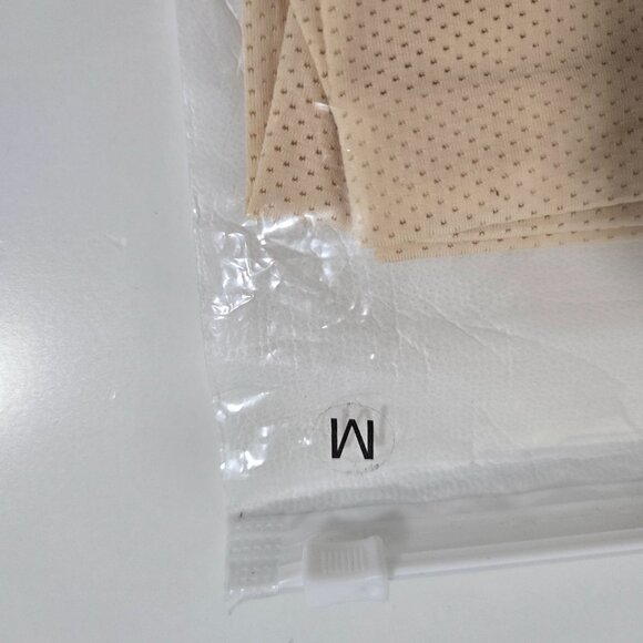 Blueinn Women's Lace trim Slip Shorts in Beige - Size Medium - Picture 5 of 6